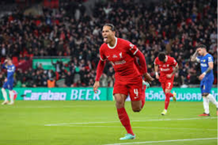 Van Dijk in Talks with Liverpool Over New Deal.