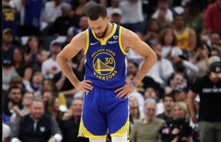 Curry injured as Warriors fall to Clippers in season opener