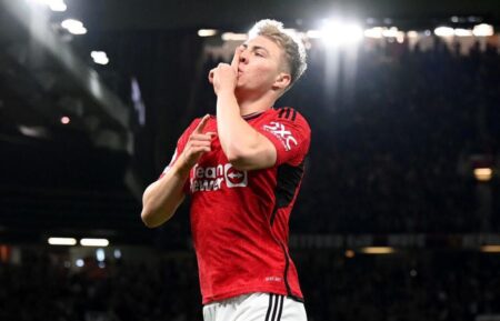 United come from behind at Old Trafford to ease pressure off ten Hag