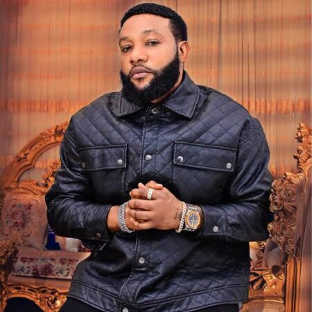 Kcee Claps Back at Flavour: We’re Not Equal