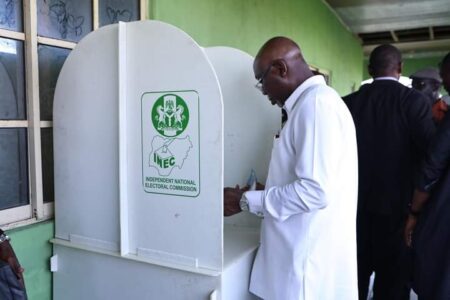 #ONDODECIDES2024: Governor Aiyedatiwa votes Aiyedatiwa
