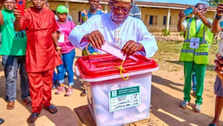 #ONDODECIDES2024: Deputy Governor Adelami casts vote in Owo Ondo
