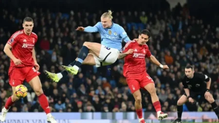 Man City end 7-game winless streak by thumping Forest