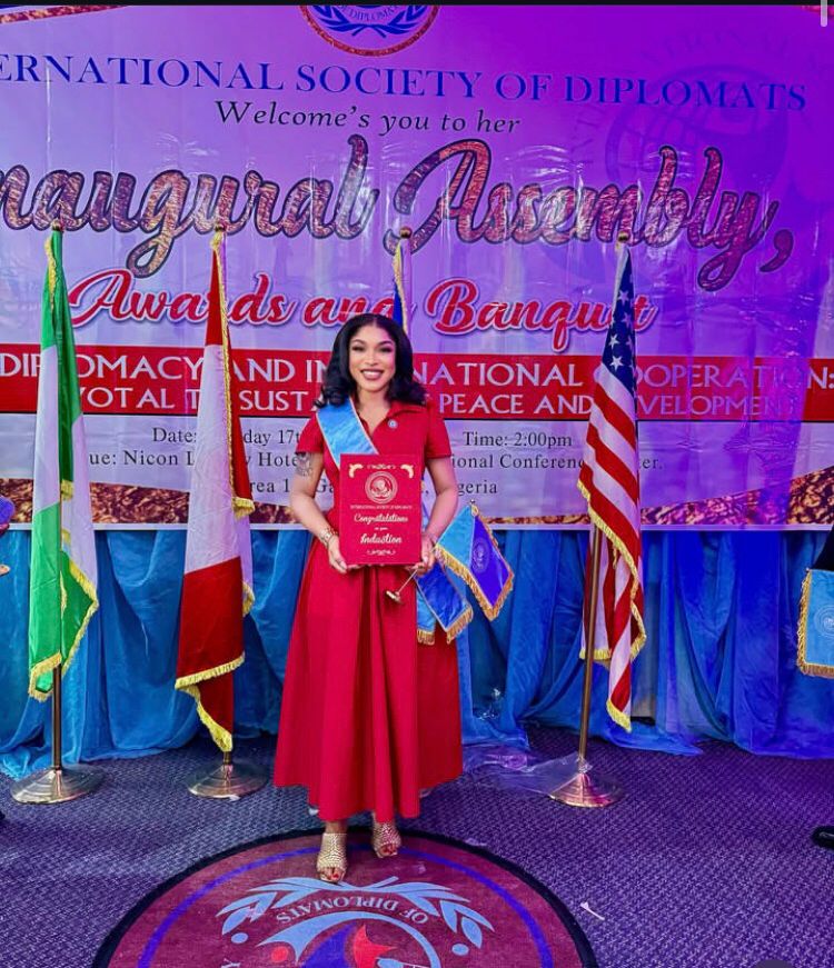 Actress Tonto Dikeh shares her new certificate from International Society of Diplomats. Photo Credit: Tontolet Source: Instagram