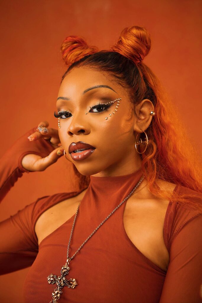  Nigerian Singer Fave [Photo Credit: Google]