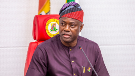 Oyo LG officials urge Governor Makinde to contest 2027 Presidential election Oyo LG officials rally in Ibadan, urging Governor Seyi Makinde to contest 2027 presidential election.