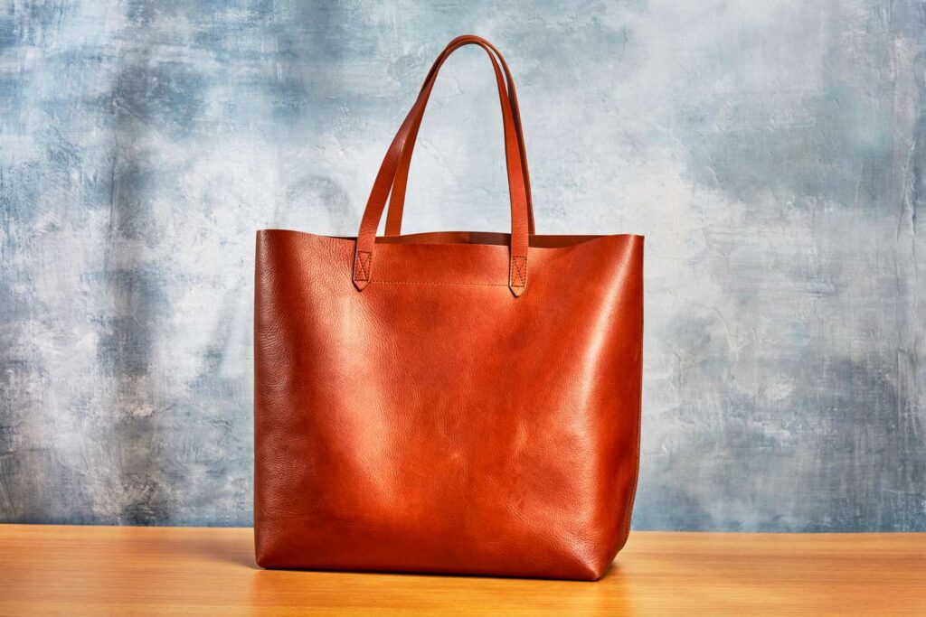 Fashion for female undergraduates.leather tote bag