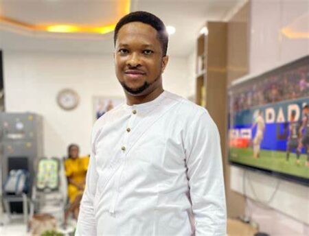 Bobrisky singing ‘Favour’ left me stunned – Lawrence Oyor