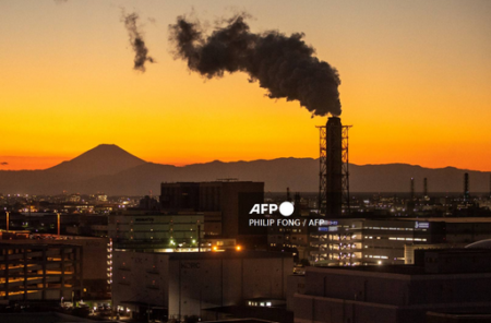 Japan aims for 60% greenhouse gas emission cuts by 2035