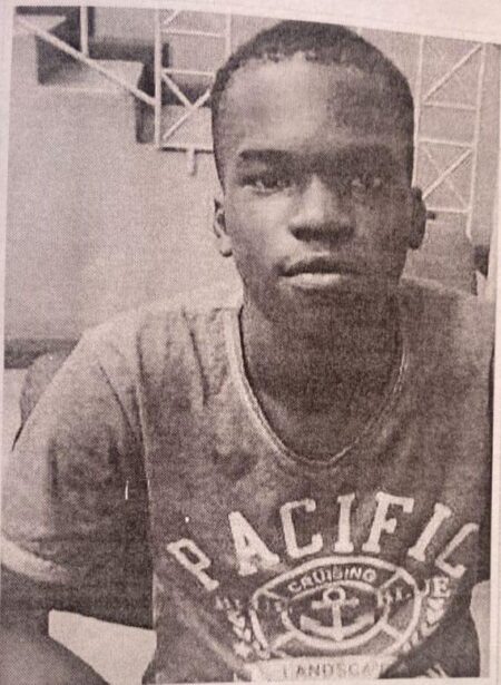 EFCC arraigns man for rejecting Naira, accepting Dollars