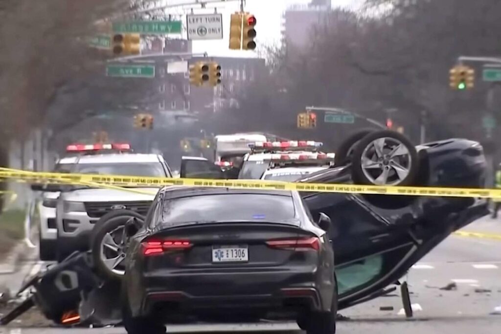Driver kills mother, two children in Brooklyn crash, faces multiple charges