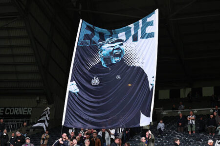Newcastle dedicate 4-1 win to Eddie Howe amid health issues