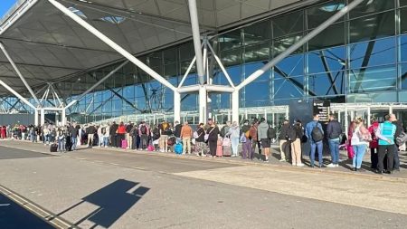 IT problems ground flights at London stansted Airport