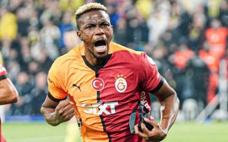Victor Osimhen agrees to permanent transfer to Galatasaray amid ongoing negotiations with Napoli.