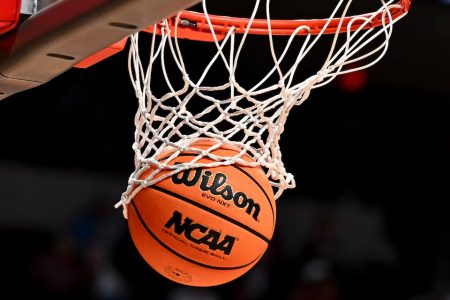 U.S. Judge ok deal allowing NCAA schools to pay athletes U.S. Judge ok deal allowing NCAA schools to pay athletes