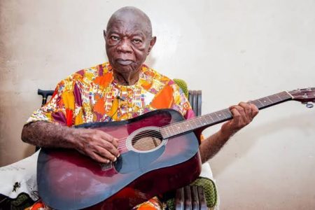 Family reveals cause of ‘Gwo gwo ngwo’ singer, Mike Ejeagha’s death Mike Ejeagha