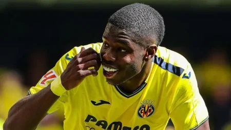 Everton sign Villarreal striker Thierno Barry for £27m. The 22-year-old scored 11 goals last season and replaces Calvert-Lewin on a four-year deal.