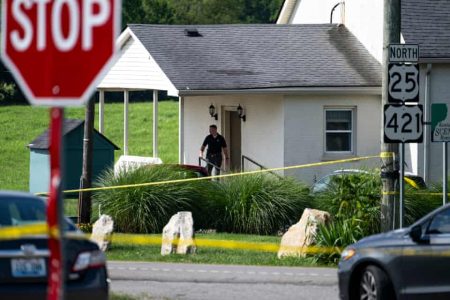 Two killed, three injured in Kentucky shooting spree Kentucky shooting spree