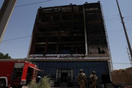 Fire guts Iraqi shopping mall, claims over 60 lives Fire at Iraqi shopping mall