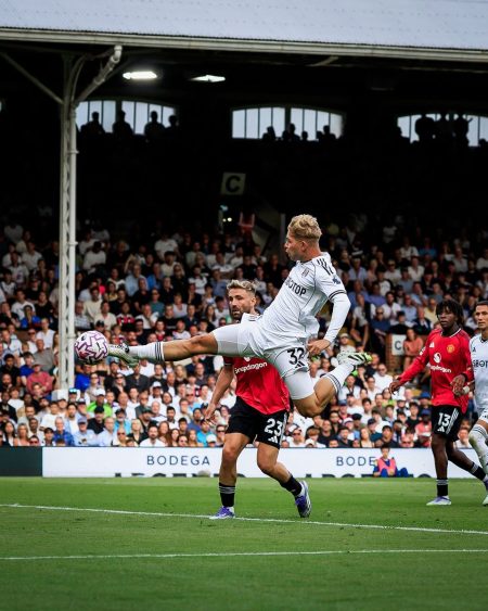 Man United extend winless run after Fulham snatch late draw Emile Smith Rowe scored a late equaliser against Manchester United