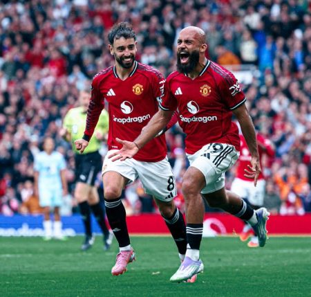 Fernandes ends United’s drought with late penalty against Burnley Bruno Fernandes and Bryan Mbeumo celebrating their goals