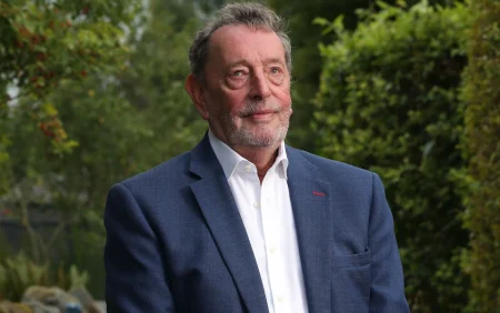 Blunkett urges Starmer to consider temporary suspension of ECHR to speed up deportations