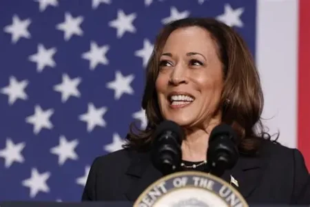 Trump revokes secret service protection for Kamala Harris Trump revokes secret service protection for Kamala Harris