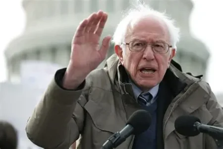 Sanders calls for Kennedy to resign over US health chaos Sanders calls for Kennedy to resign over US health chaos