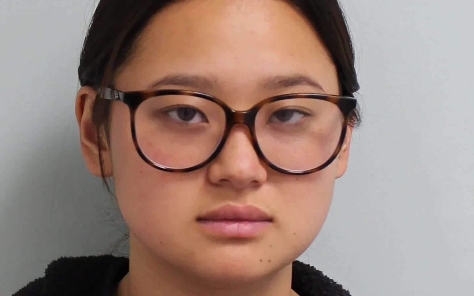 US woman, 23, caught smuggling £800,000 crack cocaine into UK Jamie Choi, a 23-year-old US citizen from California caught attempting to smuggle crack cocaine worth £800,000 into the UK