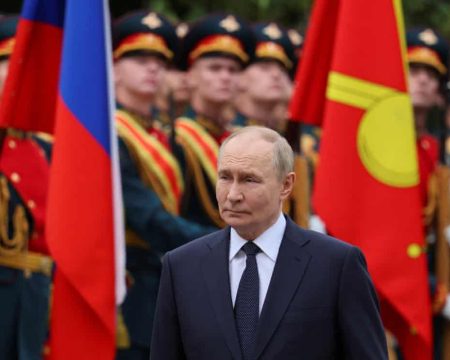Putin masses 100,000 troops near Pokrovsk amid fears of major offensive