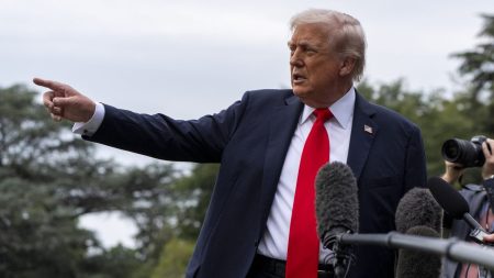 Trump warns Afghanistan over Bagram base as Kabul rejects demand Donald Trump