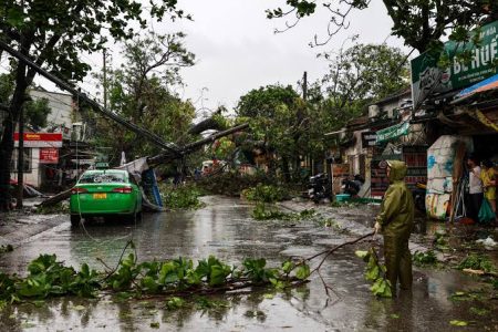 Typhoon Bualoi kills 13 in Vietnam, thousands evacuated Typhoon Bualoi
