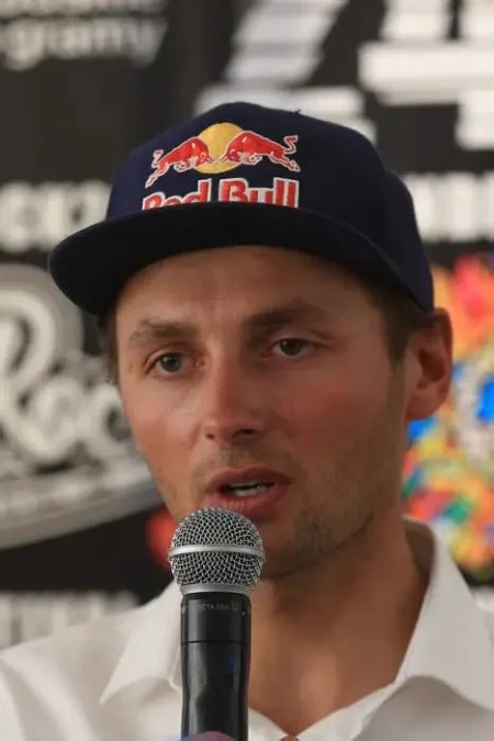 Polish skier becomes first to climb and ski down Everest without oxygen