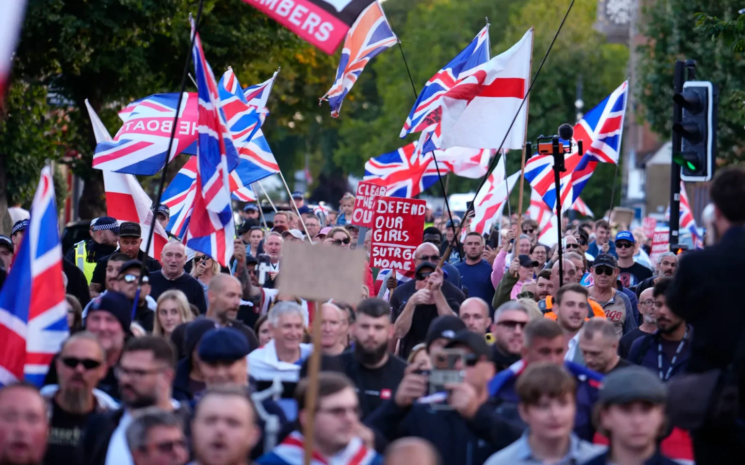 UK to introduce tougher rules on refugee family reunification