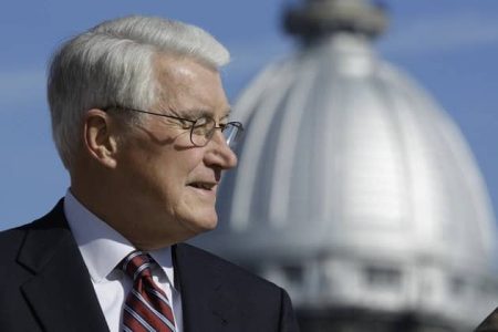 Ex-Illinois governor Jim Edgar dies aged 79 Jim Edgar