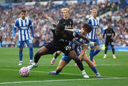 Spurs show fighting spirit to salvaged draw at Brighton Spurs fight back from 2-0 down to draw 2-2 at Brighton, showing resilience and mental strength under Thomas Frank in their best performance this season.