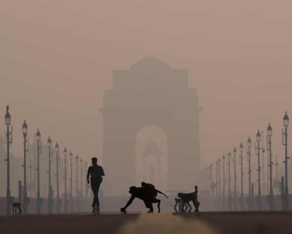 Delhi trials cloud seeding to tackle toxic air pollution