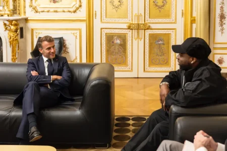 Davido meets French President Macron, discusses global devt ideas Davido meets French President Macron