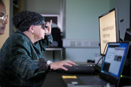 UK surgeons give new hope to blind patients with bionic eye implant A Wiltshire woman who lost her sight to age-related macular degeneration has regained the ability to read after undergoing a pioneering