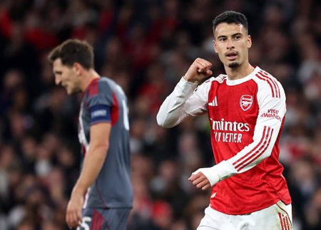 Martinelli, Saka fire Arsenal past Olympiakos Martinelli’s rebound and Saka’s stoppage-time strike sealed a 2-0 win for Arsenal over Olympiakos, keeping their perfect Champions League start alive.