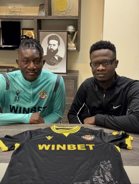 Shola Adelani has joined Bulgarian club Botev Plovdiv on a two-year deal after scoring 12 goals for Ikorodu City, who also secured a 10% sell-on clause.