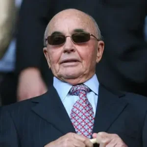 British billionaire Joe Lewis to receive presidential pardon Joe Lewis