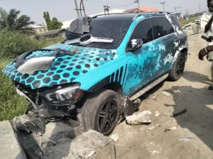 Outrage as TikToker Peller crashes car in Lagos during ’emotional’ livestream Peller's crashed car