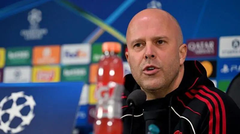 Slot stands firm as Salah saga engulfs Liverpool Slot drops Salah after explosive interview; Liverpool boss insists he’s “not weak” as uncertainty grows over the winger’s future ahead of Inter clash.