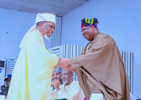 Mutfwang meets Muslim leaders over APC shift, state unity
