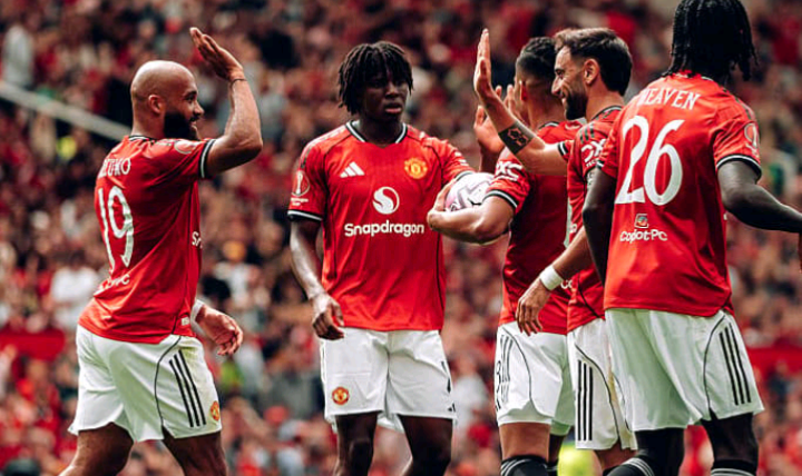 Carrick continues giant-lilling streak as United beat Arsenal 3-2