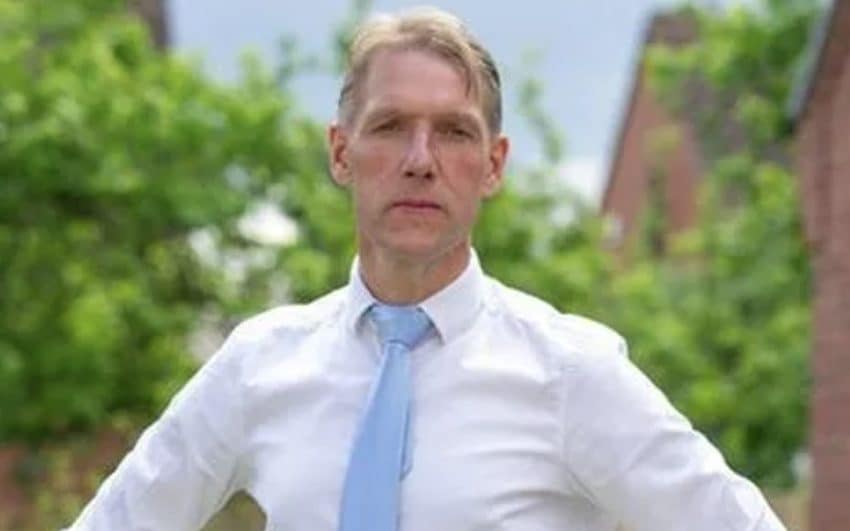 UK Doctor suspended after asking Muslim woman to remove veil during consultation