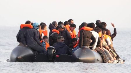 300 minors detained at UK-run French facilities in one year
