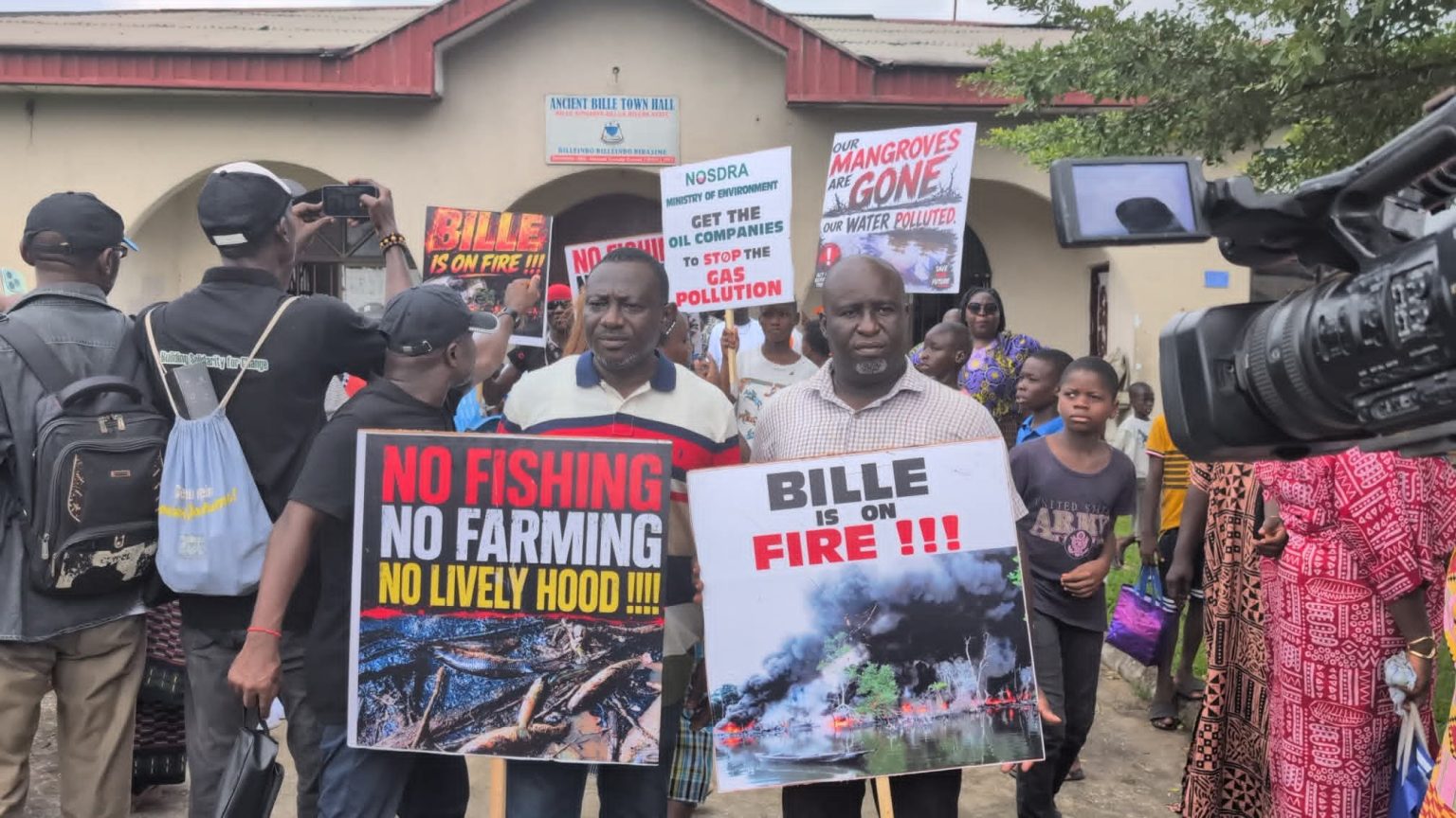 Groups call for FG’s attention as gas bubbles rise from water surface For years, the Niger Delta region has been battling oil and gas exploration and spillage, with millions of lives being affected and farmlands destroyed.